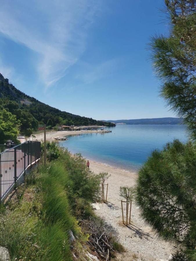 Apartmani Mirta Omiš Buitenkant foto