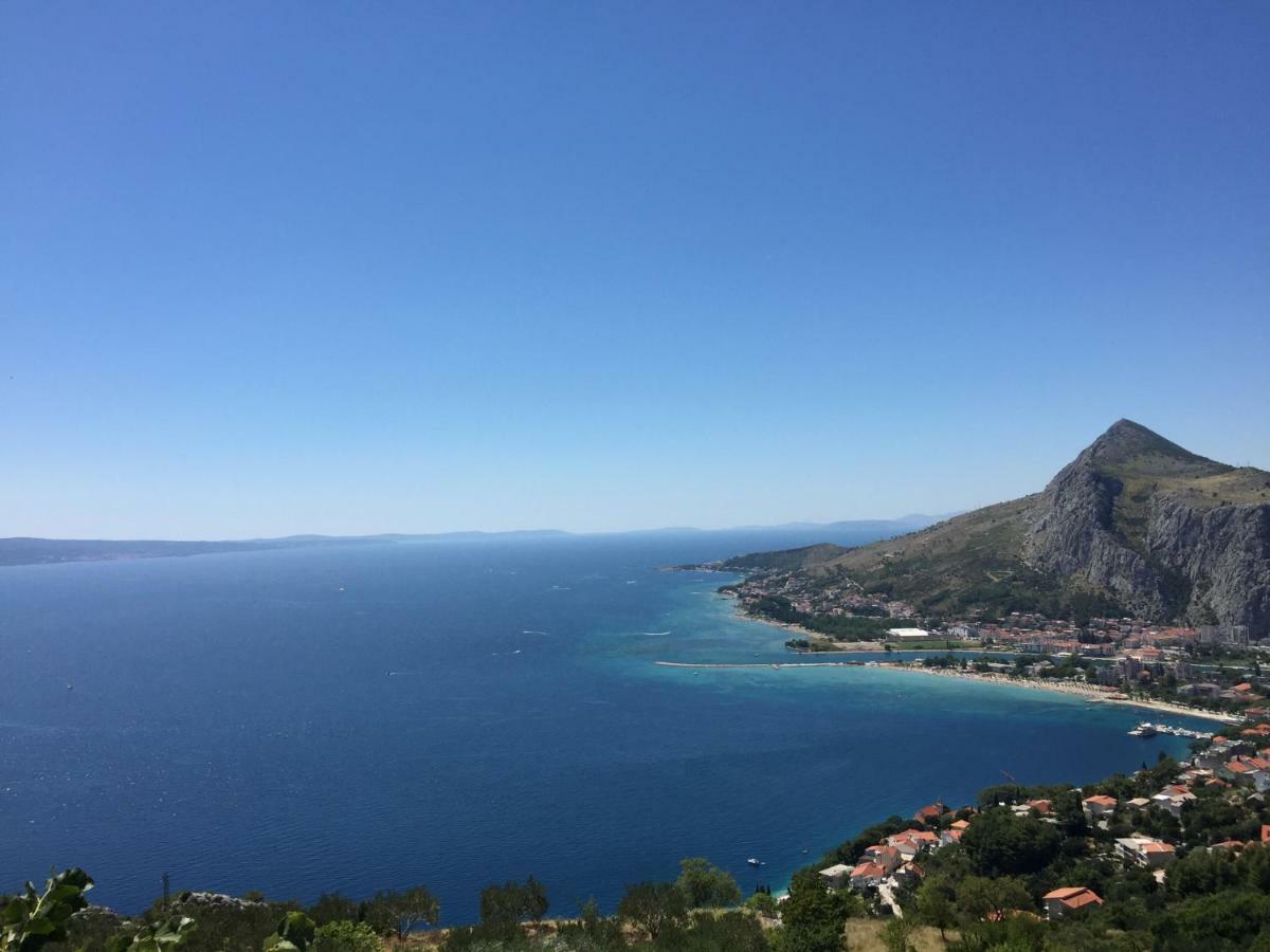 Apartmani Mirta Omiš Buitenkant foto