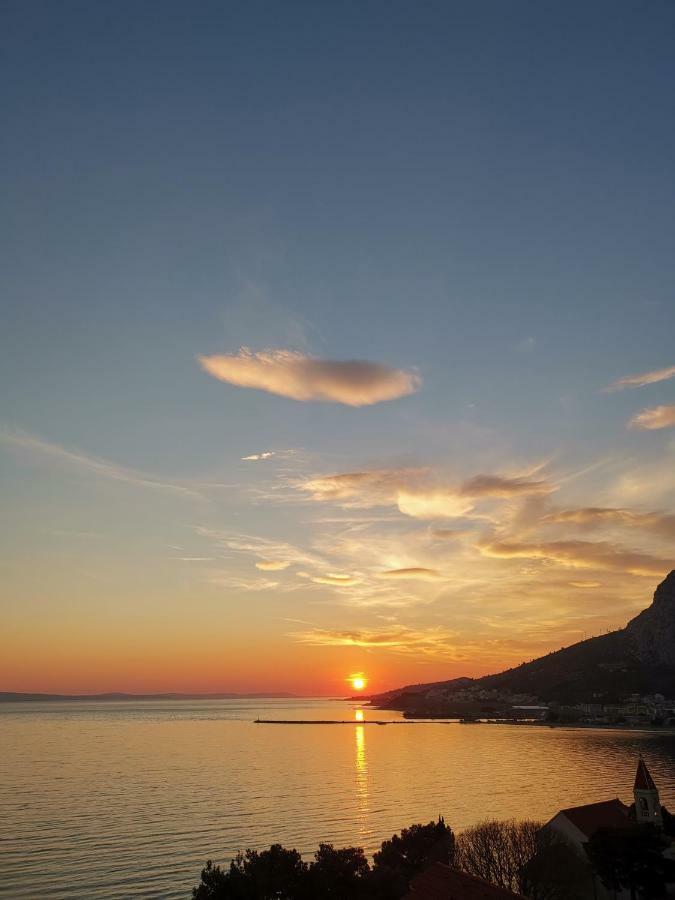 Apartmani Mirta Omiš Buitenkant foto